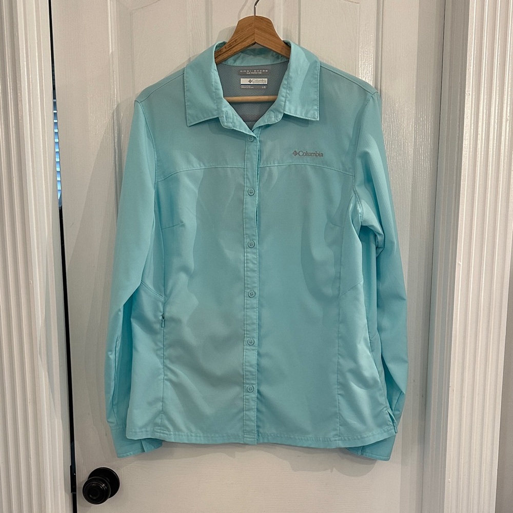 Columbia Women's Mint Green Omni
Shade Shirt
